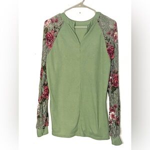 Elegant Green Floral Long Sleeve Top